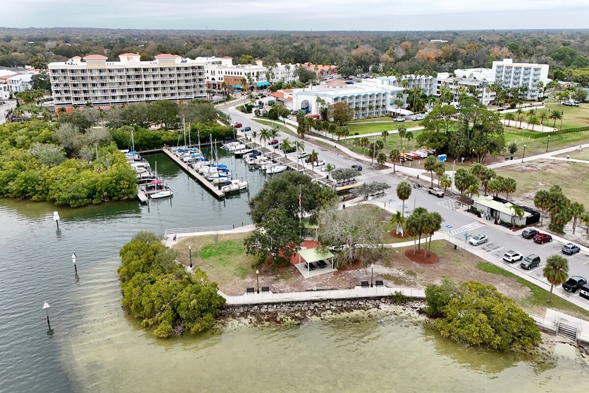 downtown Safety Harbor Florida