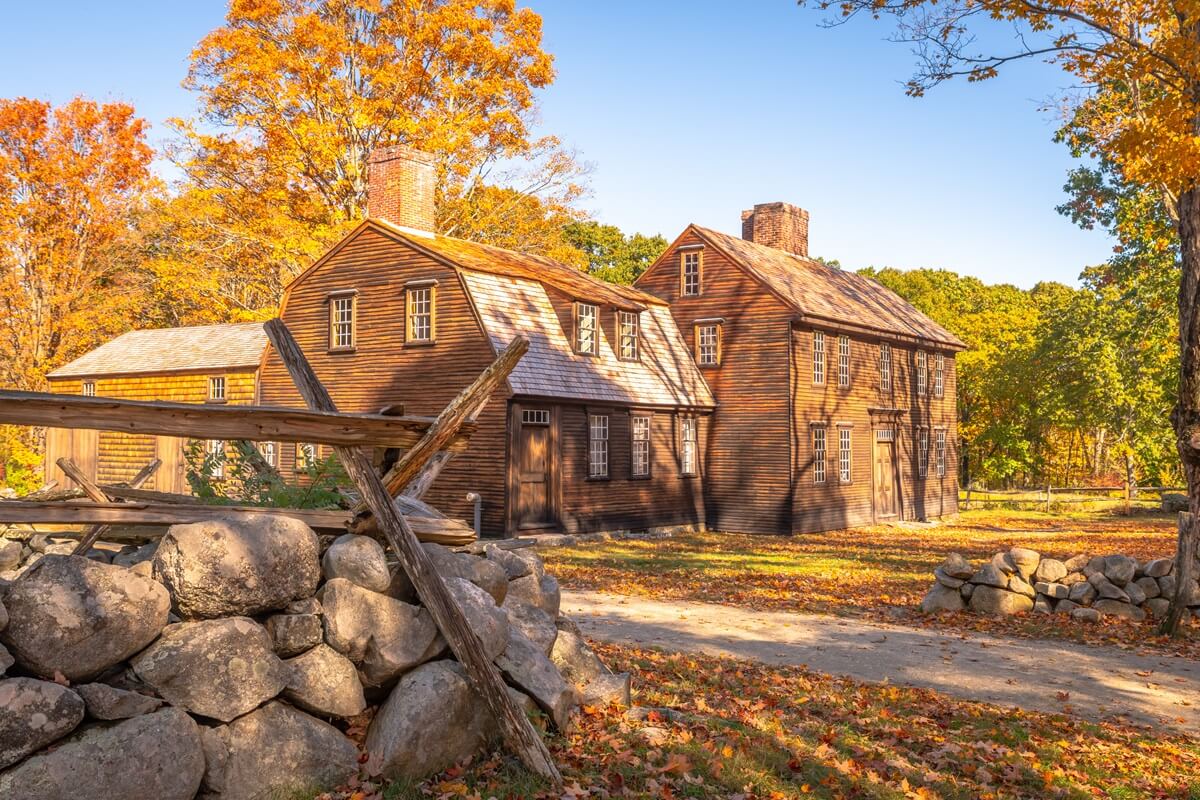 the historic hartwell tavern in fall a landmark of the minuteman nhp in Concord MA